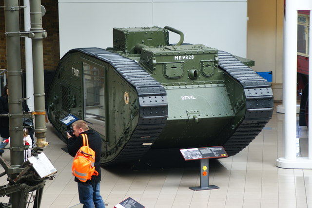 Fil:1 verdenskrig tank.jpg