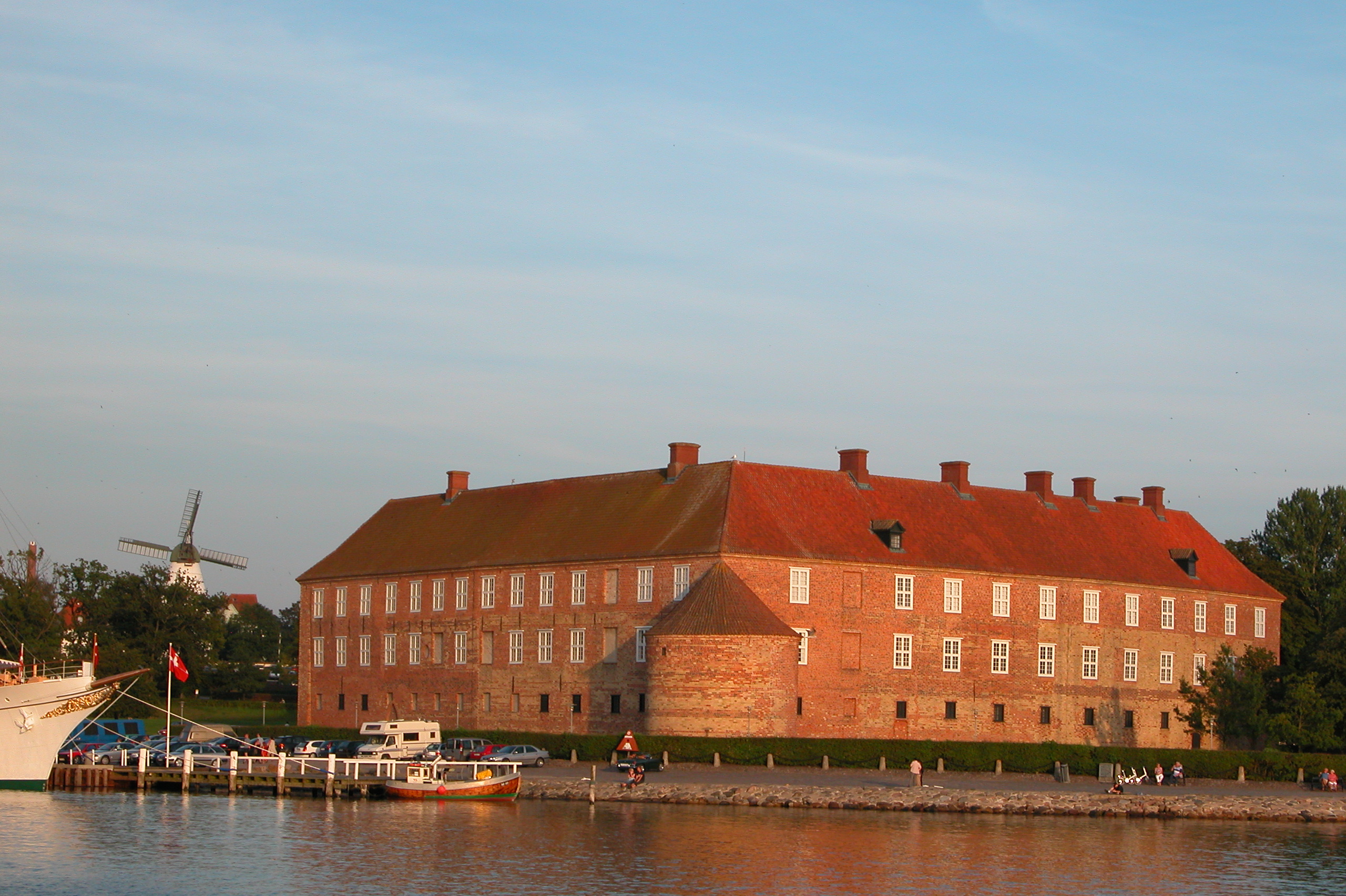 Sønderborg slot. Stedet hvor al historieskrivning starter - og slutter.