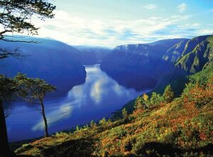Norsk fjord1.jpg