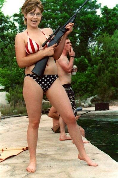 Fil:Palin bikini gun.jpg