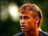 Neymar, efter en helikopter kom lidt for tæt på